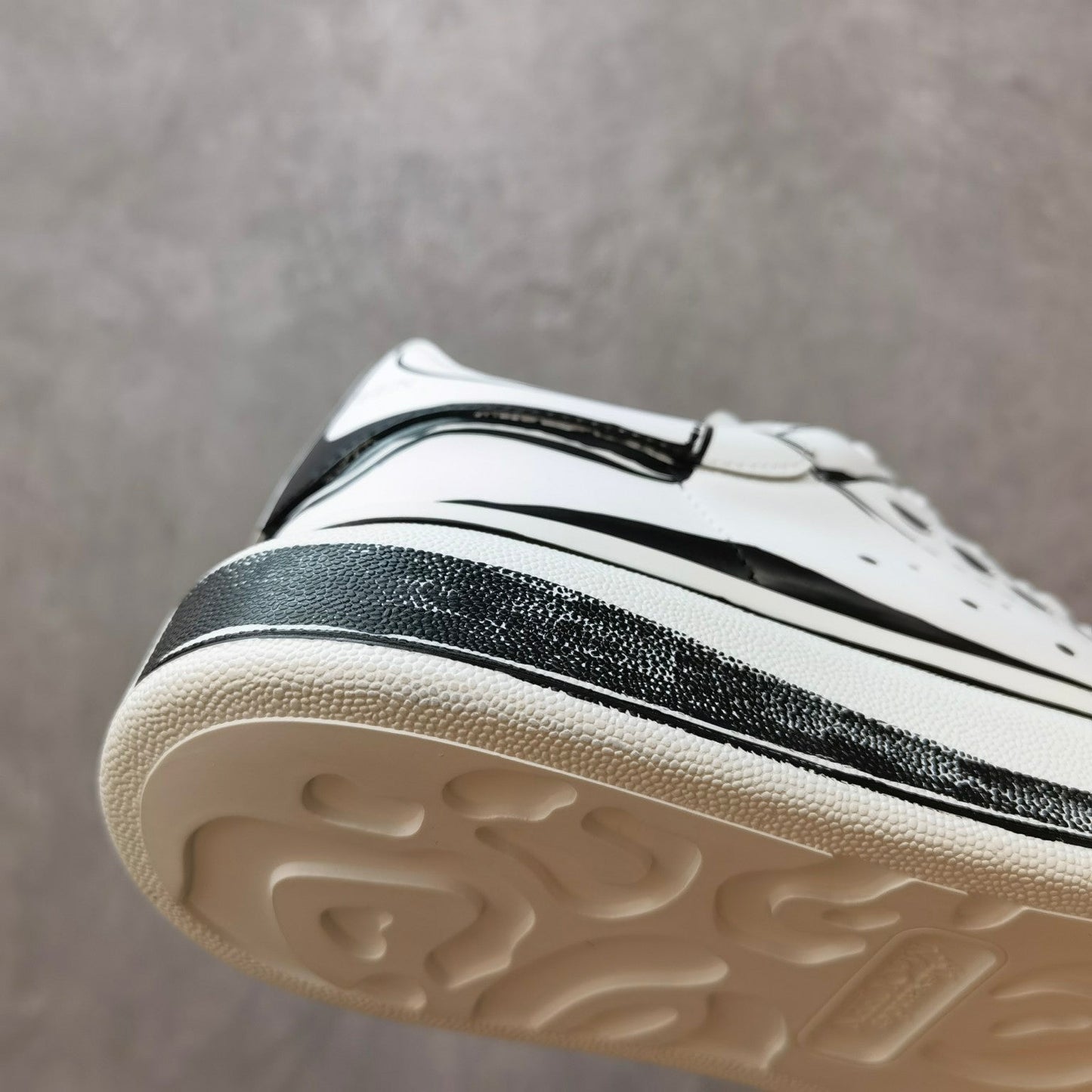 M*QUEEN Sneakers 2 Color 's