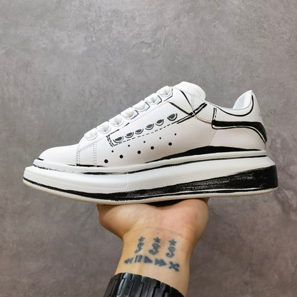M*QUEEN Sneakers 2 Color 's