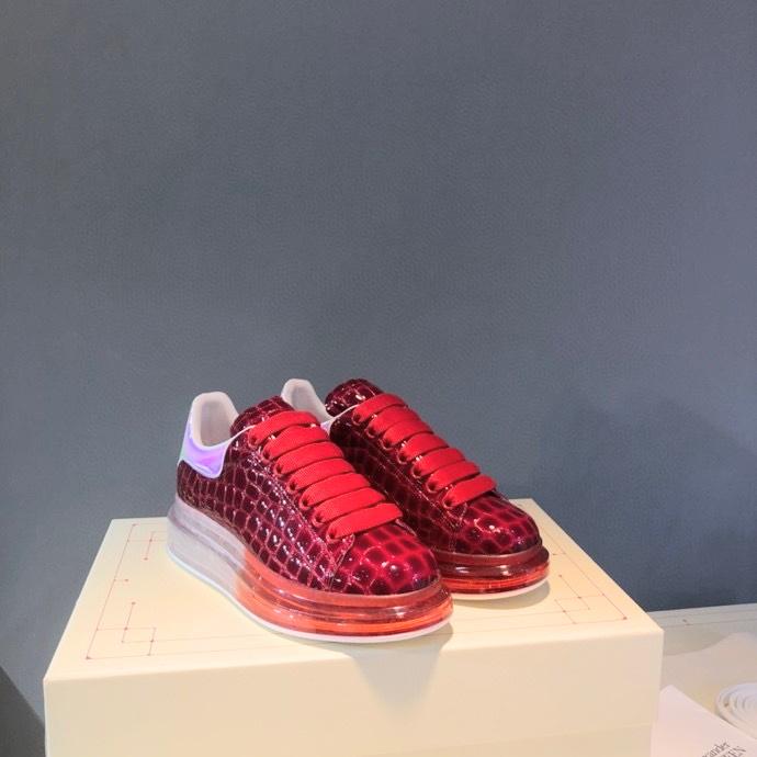 M*queen  Sneakers Red