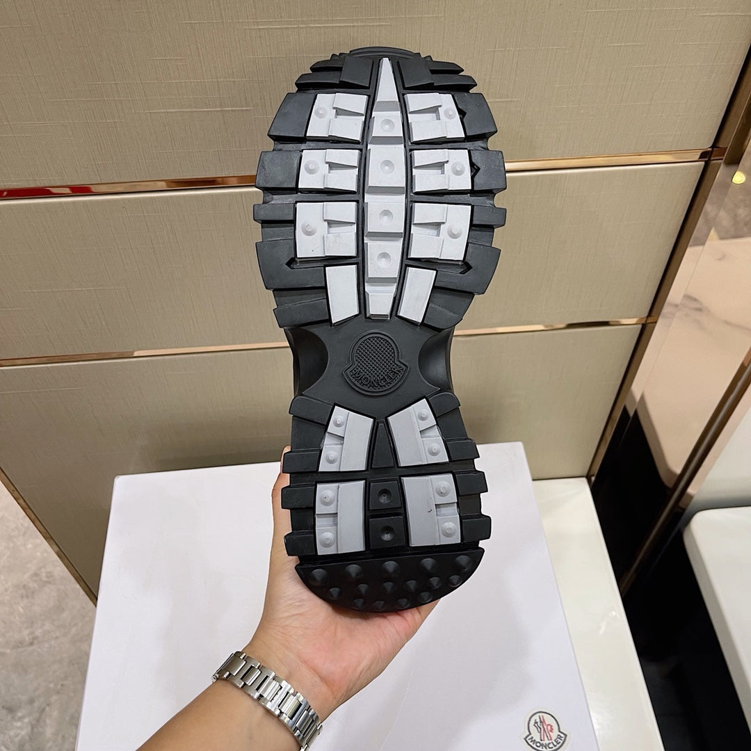 MONCR  Sneakers Runner