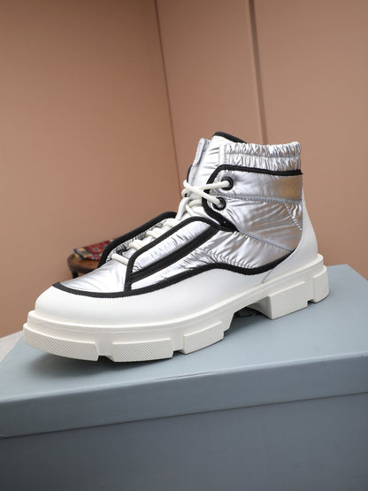 Moncr Sneakers Knee