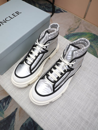 Moncr Sneakers Knee