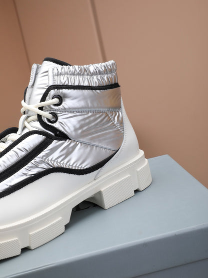 Moncr Sneakers Knee