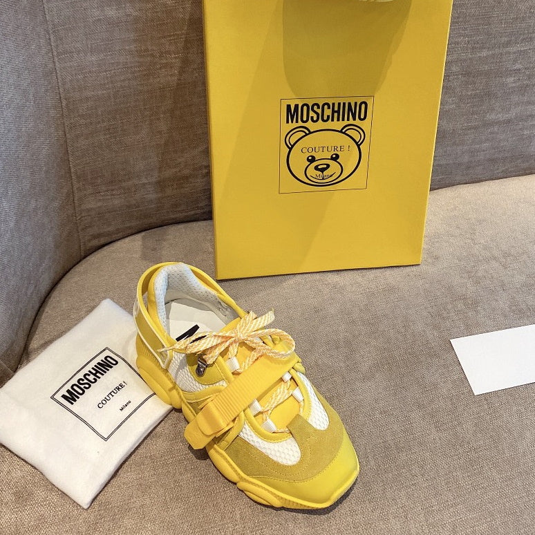 MOSKINO  Sneakers Yellow