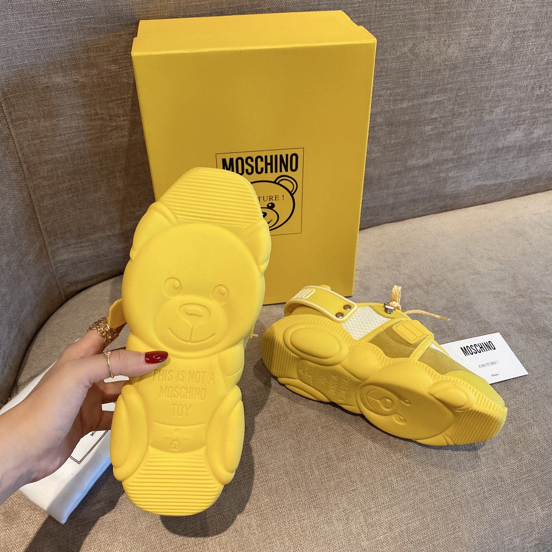 MOSKINO  Sneakers Yellow