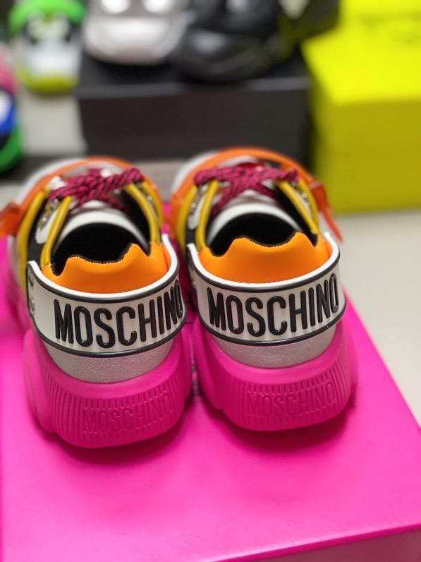 MOSKINO  Sneakers Fuchsia