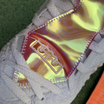 N*ke Max Sneakers Lebro 17