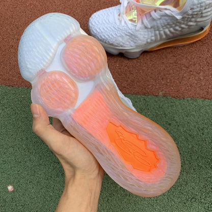 N*ke Max Sneakers Lebro 17