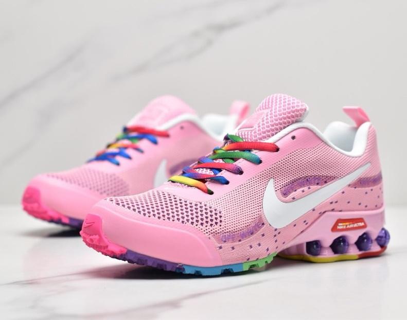 N*ke Sneakers Run Pink