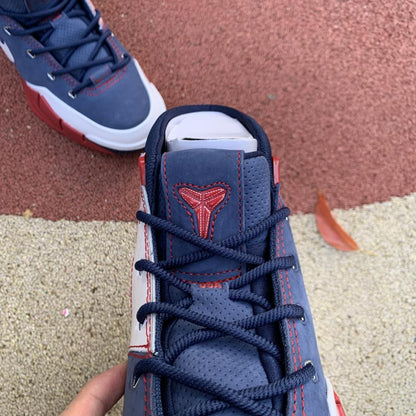 N*ke Max Zoom Sneakers  Kobe