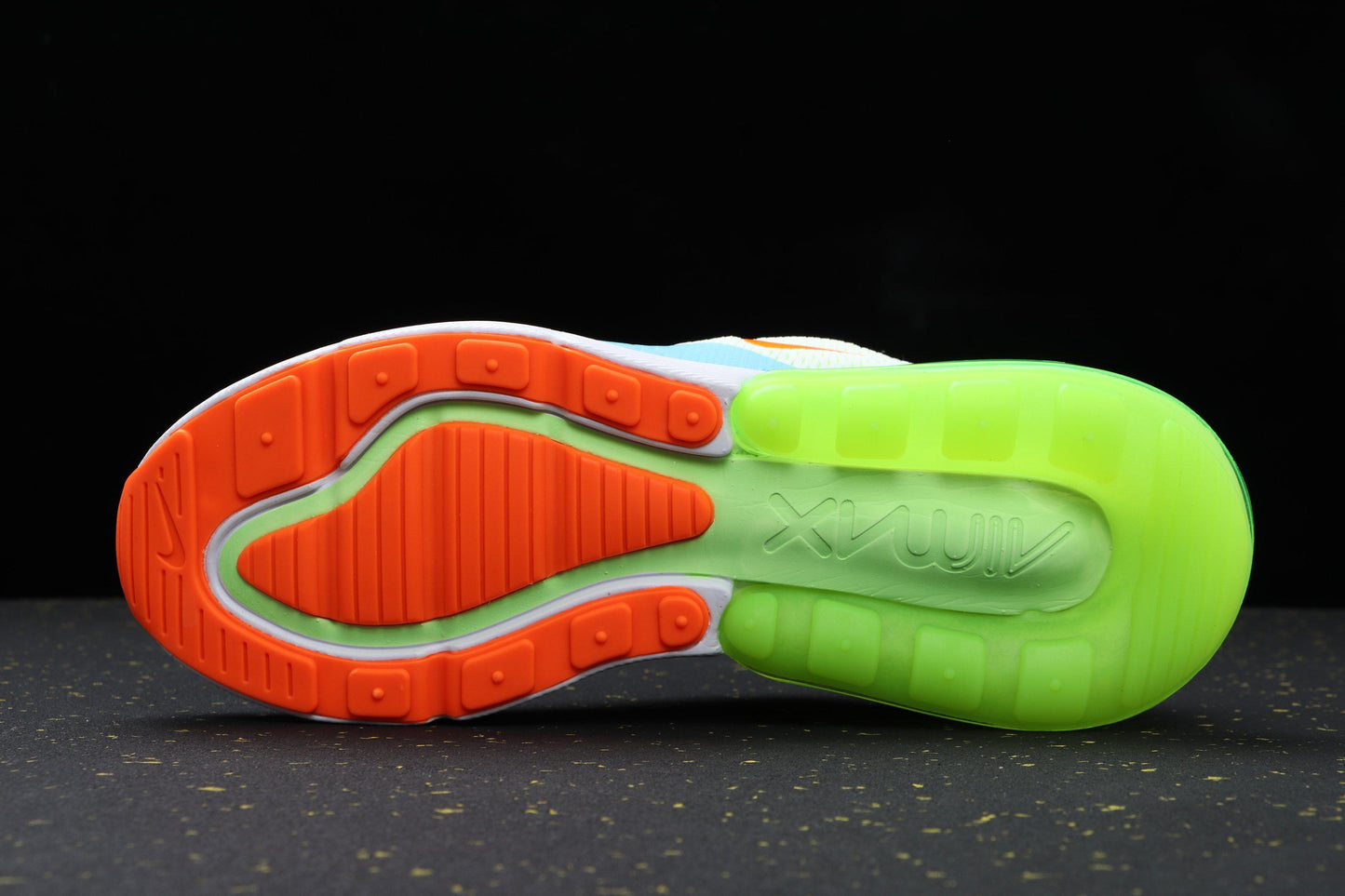 N*ke Max Sneakers 270