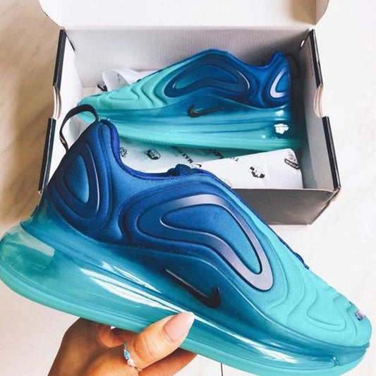 N Sneakers