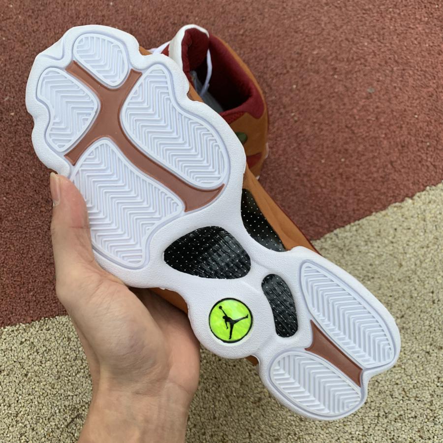 N*ke Max Sneakers  Jorda 13 Premia