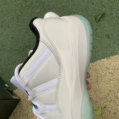 N*ke Air Jorda 11 Sneakers