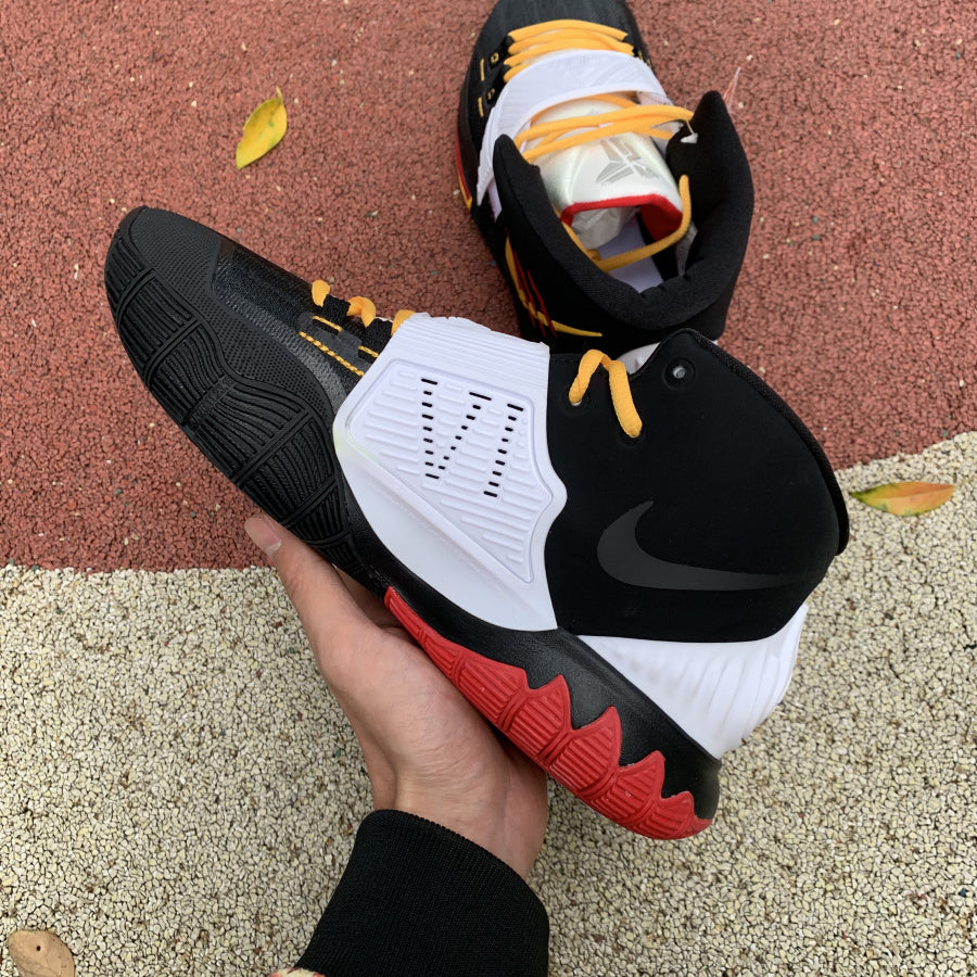 N*ke Kyrie Bruce Lee  Sneakers