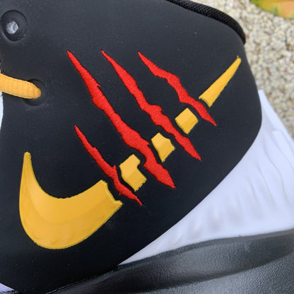 N*ke Kyrie Bruce Lee  Sneakers