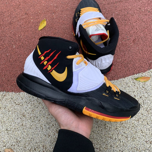 N*ke Kyrie Bruce Lee  Sneakers