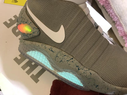 N*ke Max  Sneakers Mag Back in Future