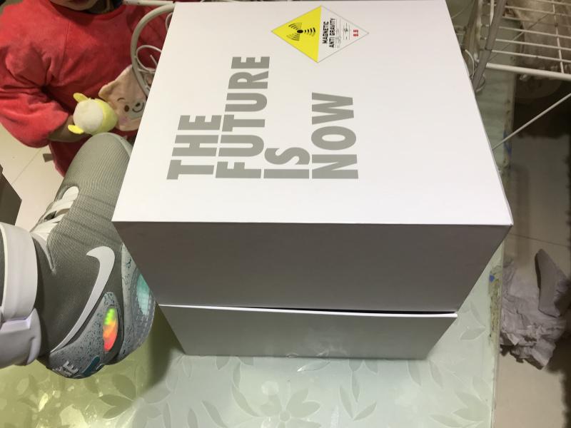 N*ke Max  Sneakers Mag Back in Future