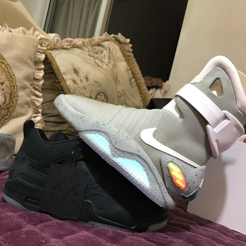 N*ke Max  Sneakers Mag Back in Future