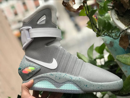 N*ke Max  Sneakers Mag Back in Future