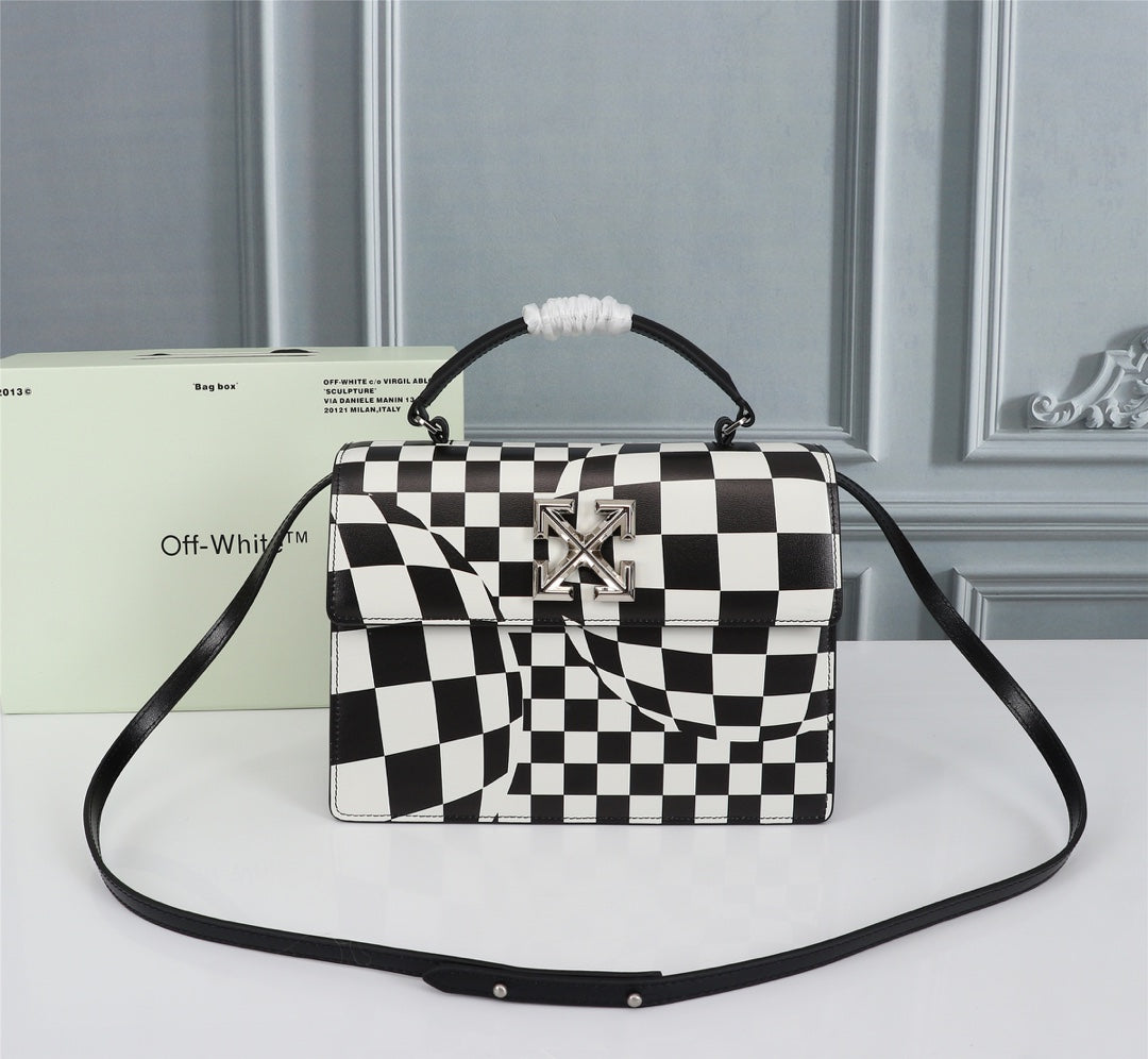 Off Wite Bag  Black