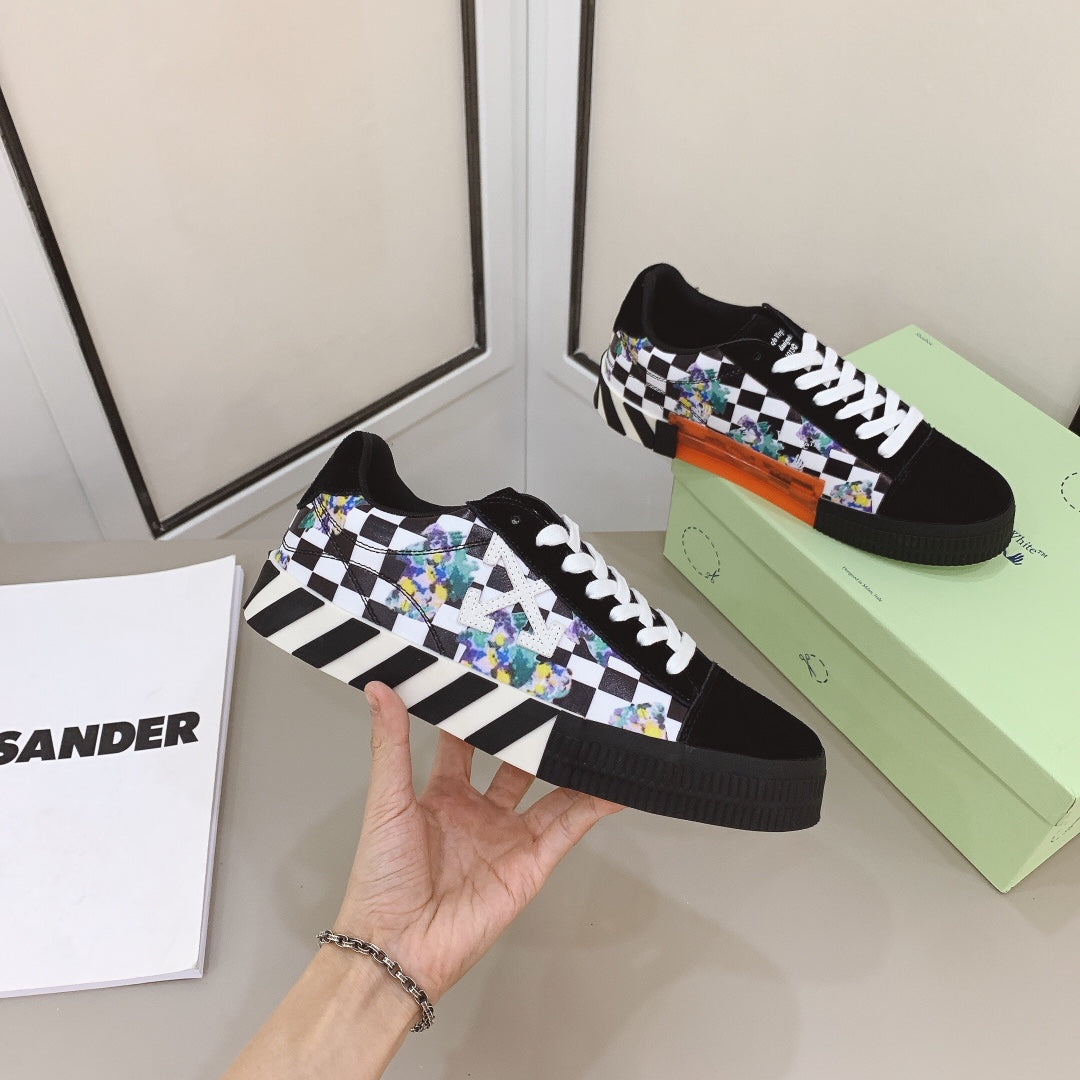 OFF WITE Sneakers
