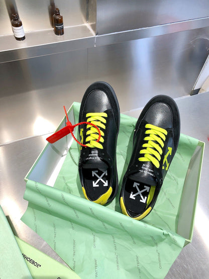 OFF WITE  Sneakers Black