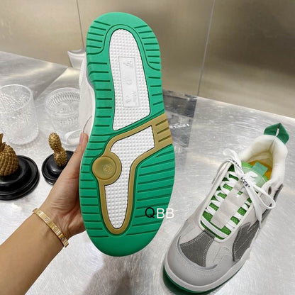 OFF WITE  Sneakers