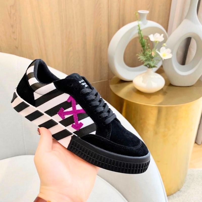 Off-white Sneakers