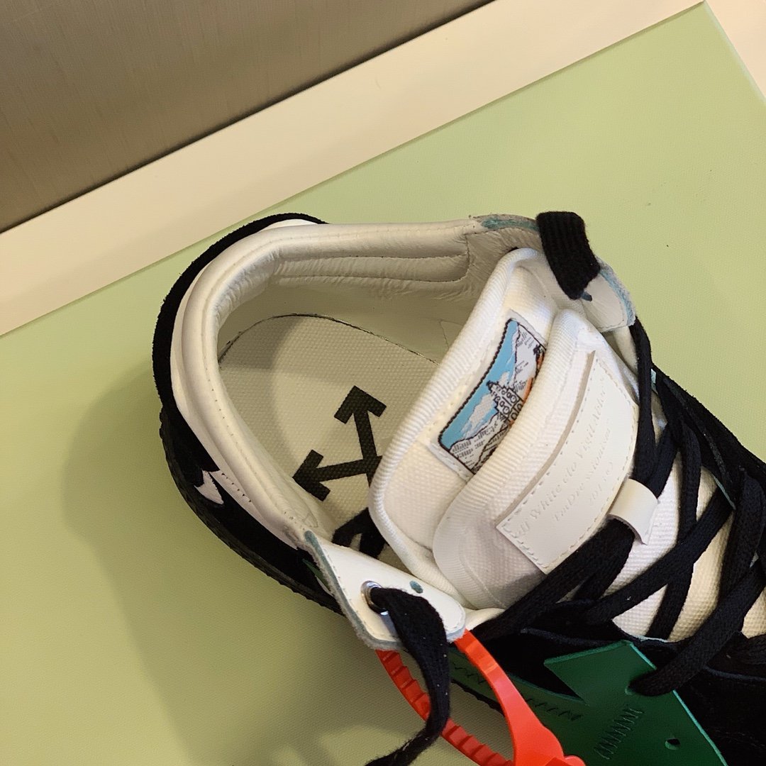 Off Wite Sneakers