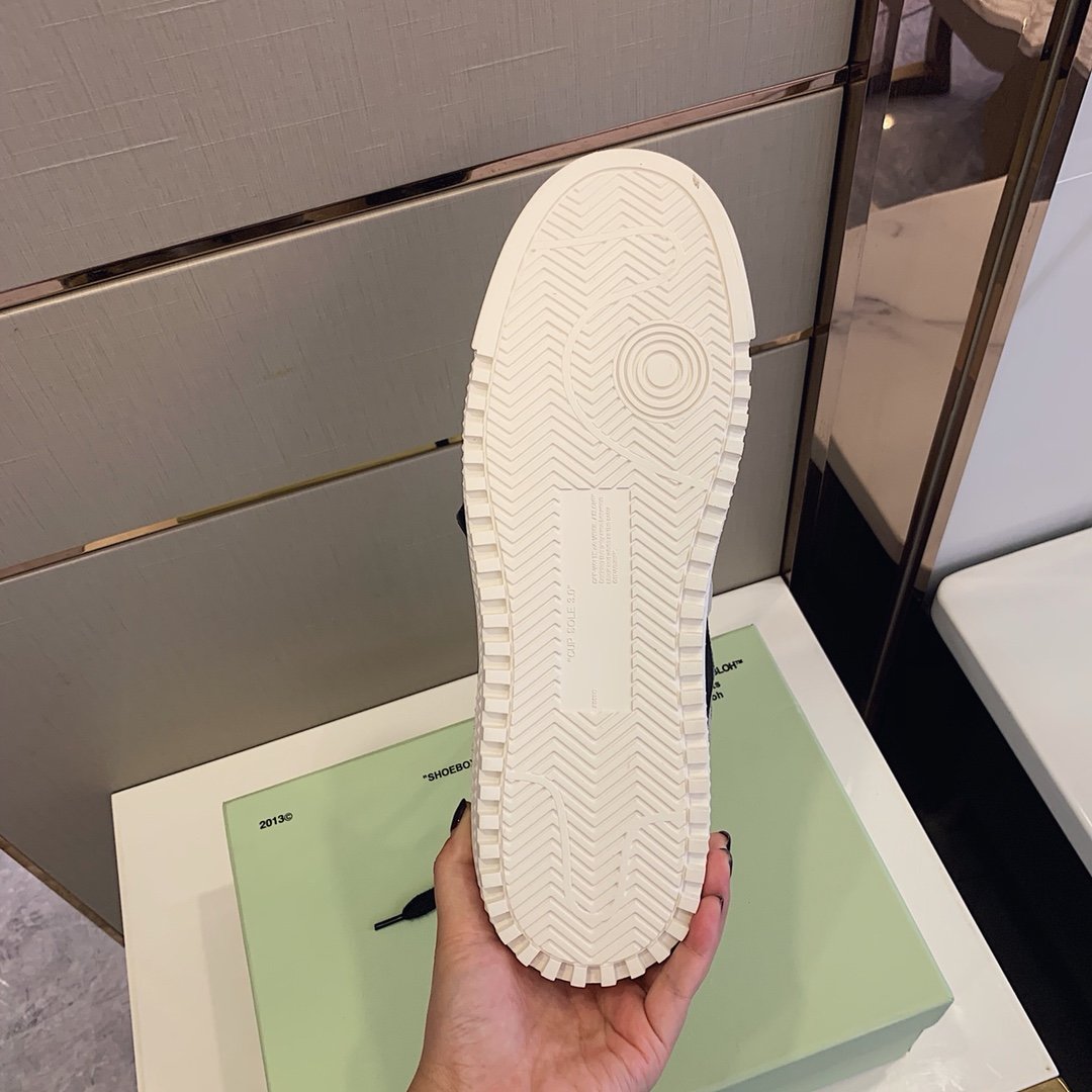 Off Wite Sneakers