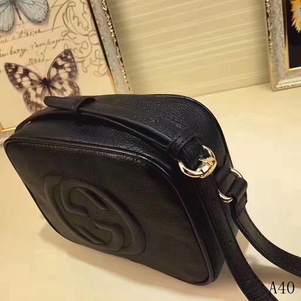 GU Smal Bag Soho Disco Black White