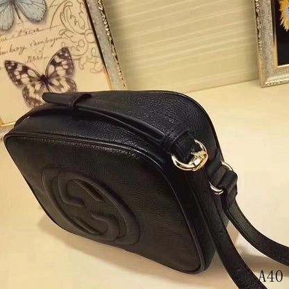 GU Smal Bag Soho Disco Black White