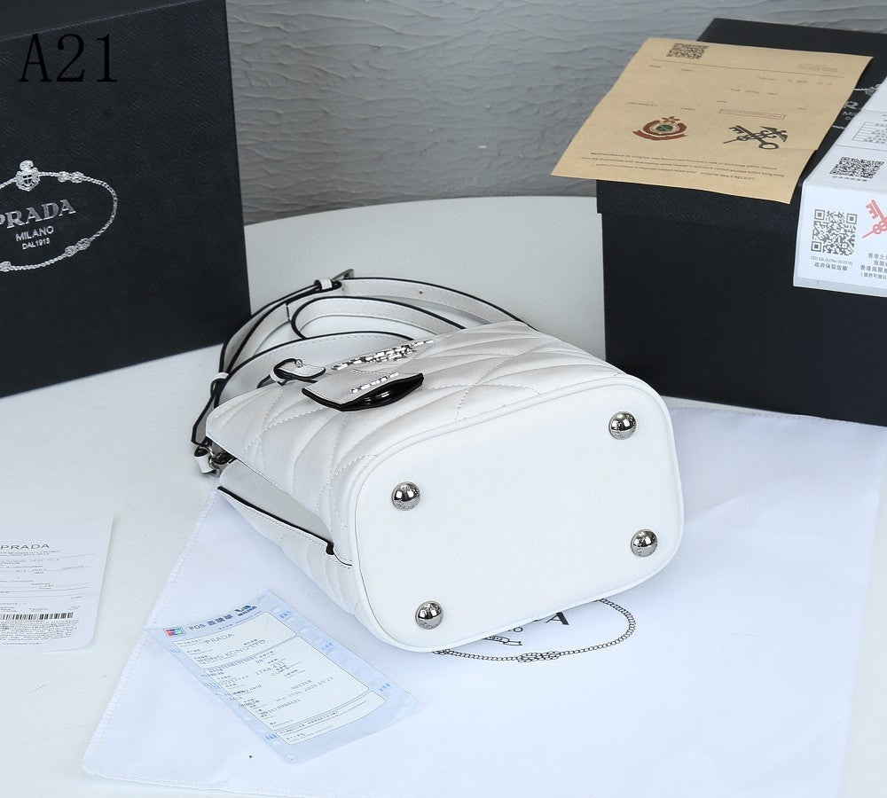 PRD  Bag White 22 cm