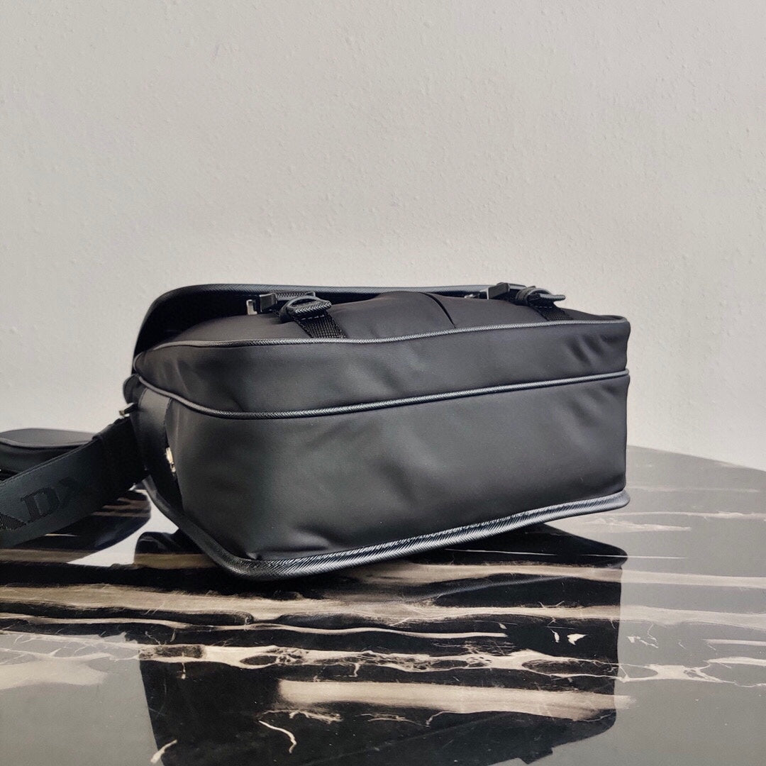 PRD Bag Saffiano messenger 26 cm
