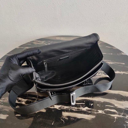 PRD Bag Saffiano messenger 26 cm