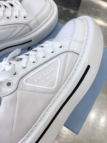 PRD Sneakers Wedge White