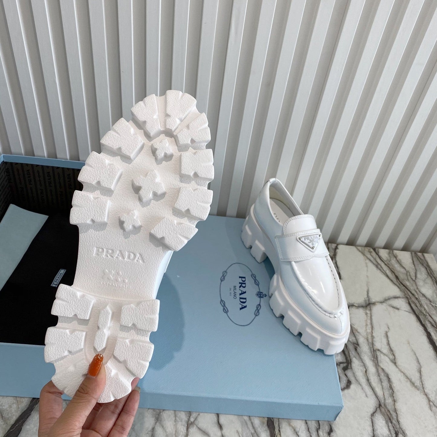 PRD  Shoes Wedge Platform 2 Color 's