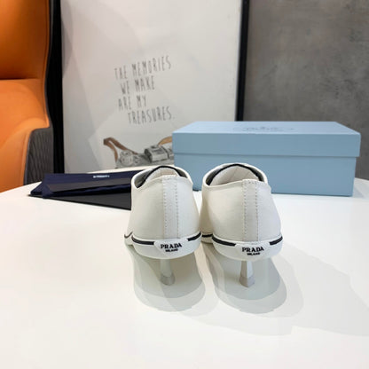 PRD Sneakers White Heeled Low