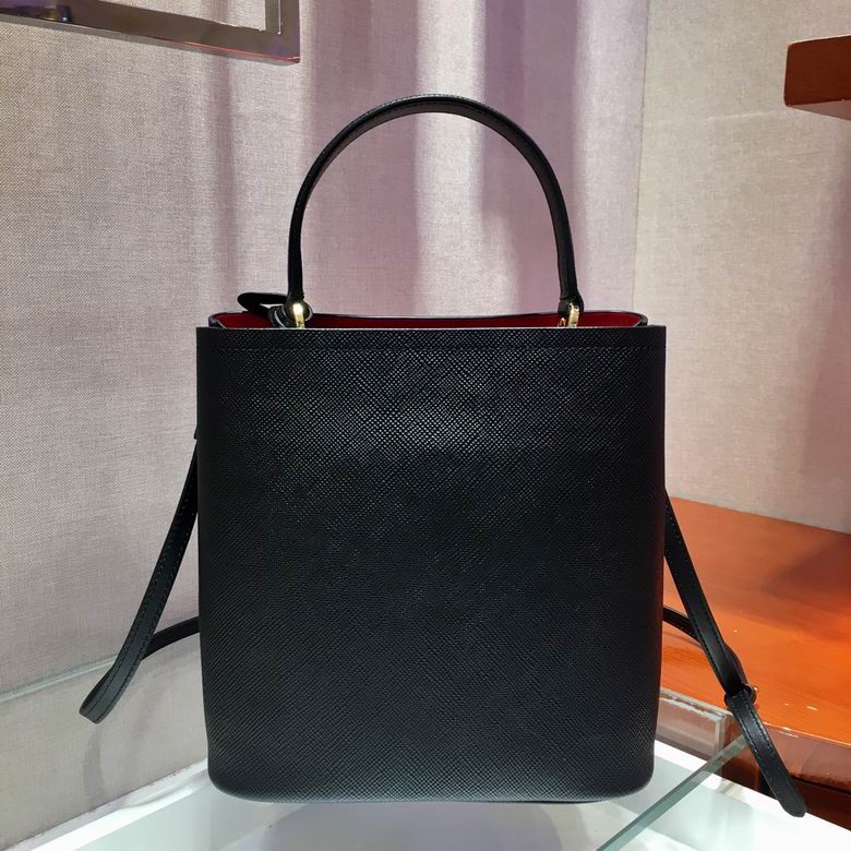 PRD Saffiano Panier Bag  2 Color 's Black & White