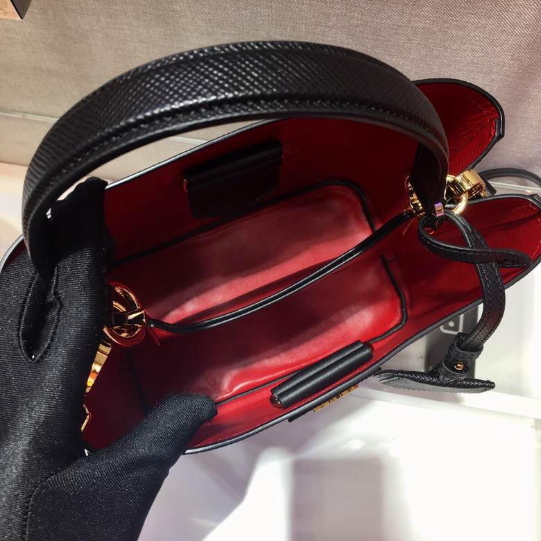 PRD Saffiano Panier Bag  2 Color 's Black & White