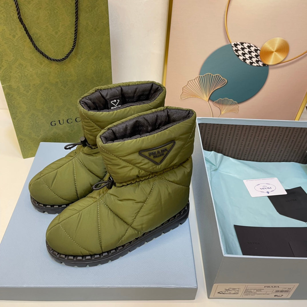 PRD Pillo w Ugg  Boots  4 color 's