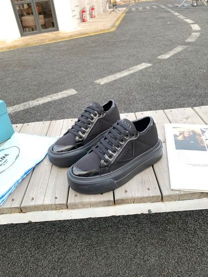 PRD Sneakers Macro 2 Color 's Woman