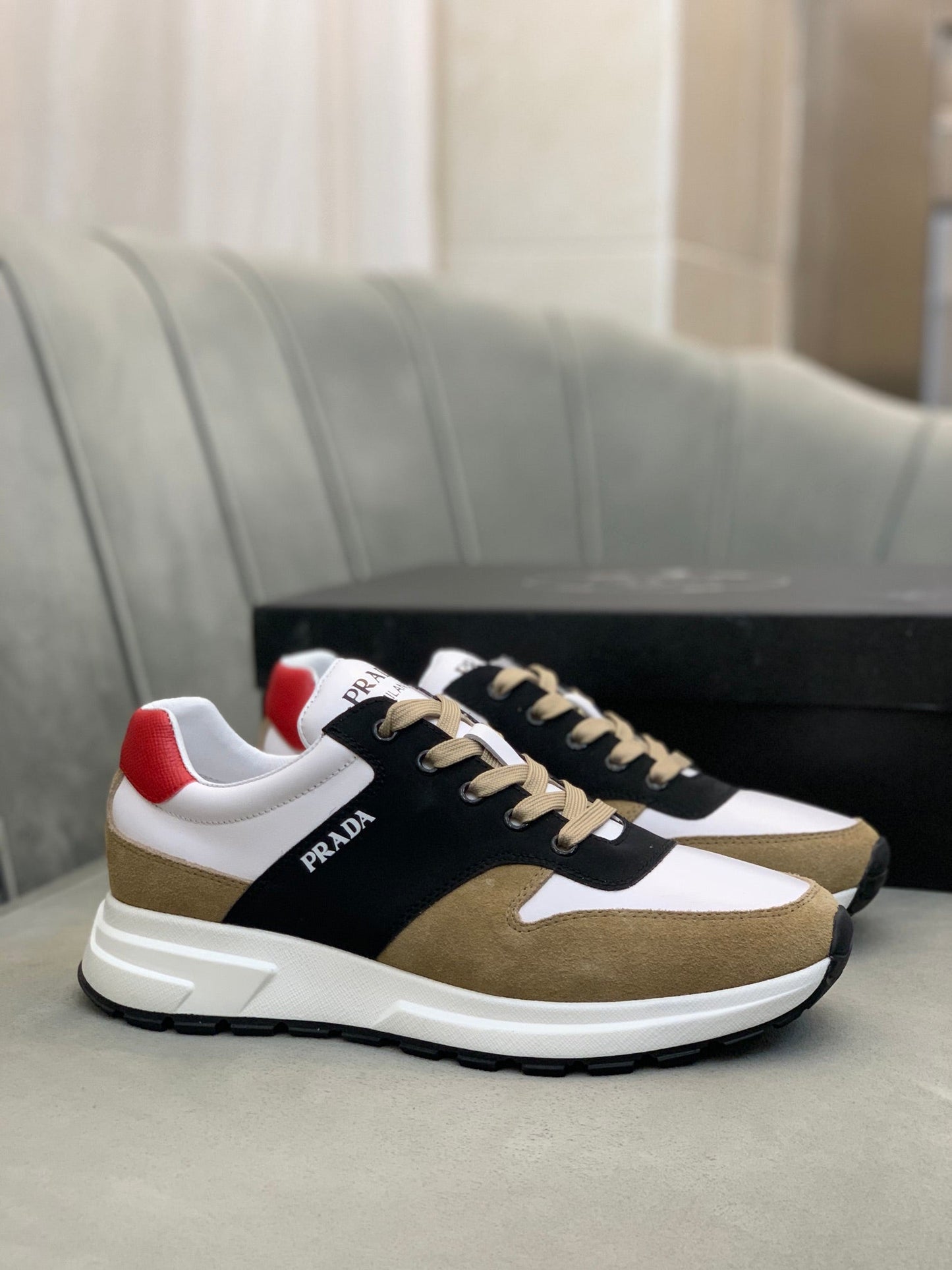 PRD  Sneakers Run Away  6 Color 's