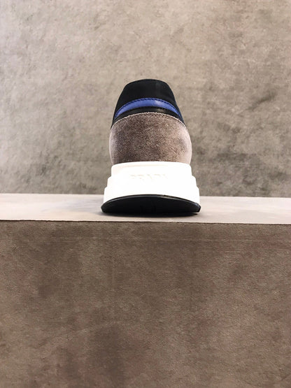 HRM Sneakers  2 Color 's