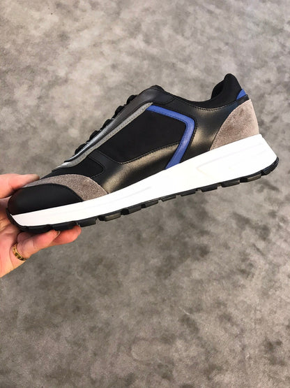 HRM Sneakers  2 Color 's