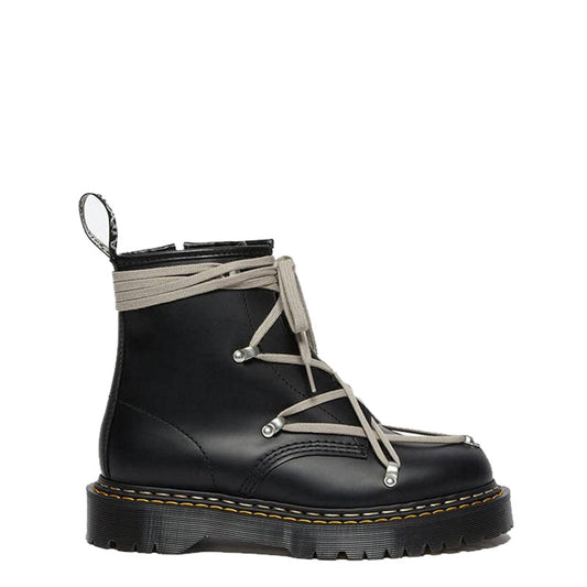R* OWEN  Boots  Doctor