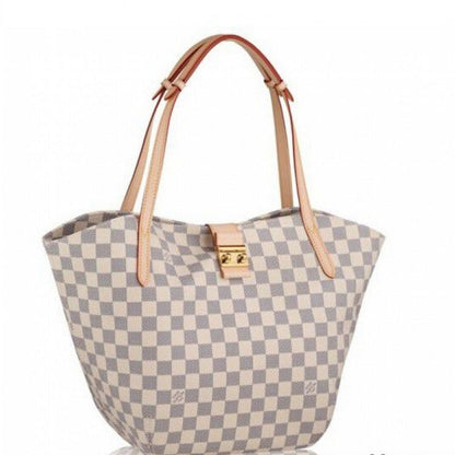 LU Sabrina Leather Bag