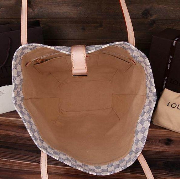 LU Sabrina Leather Bag
